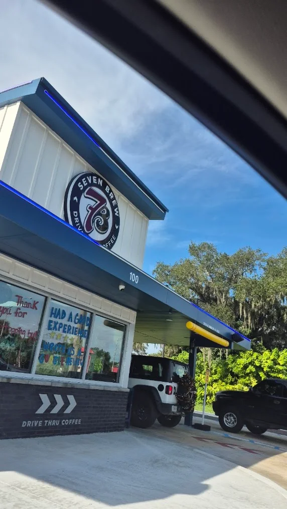 7 Brew Okeechobee in Okeechobee, Florida